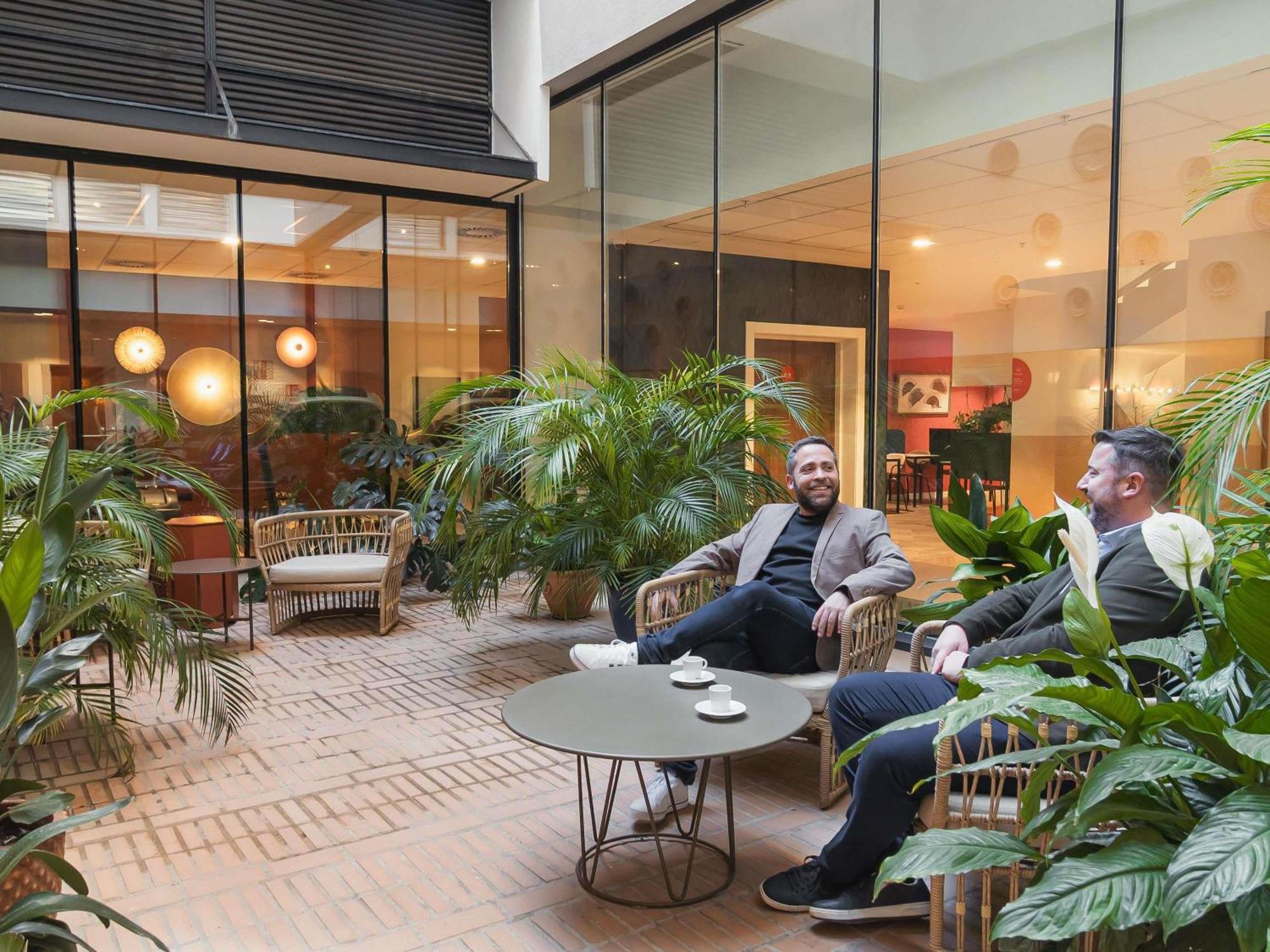 Ibis Styles Sevilla City Santa Justa Exterior foto
